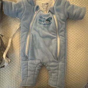 Merlin’s Magic Sleepsuit Cozy Blue Footie 3-6 months small